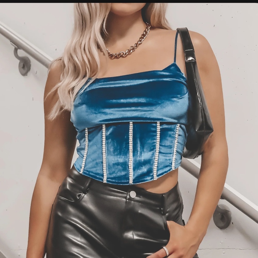 Getting Very Hot In Here Velvet Teal Top